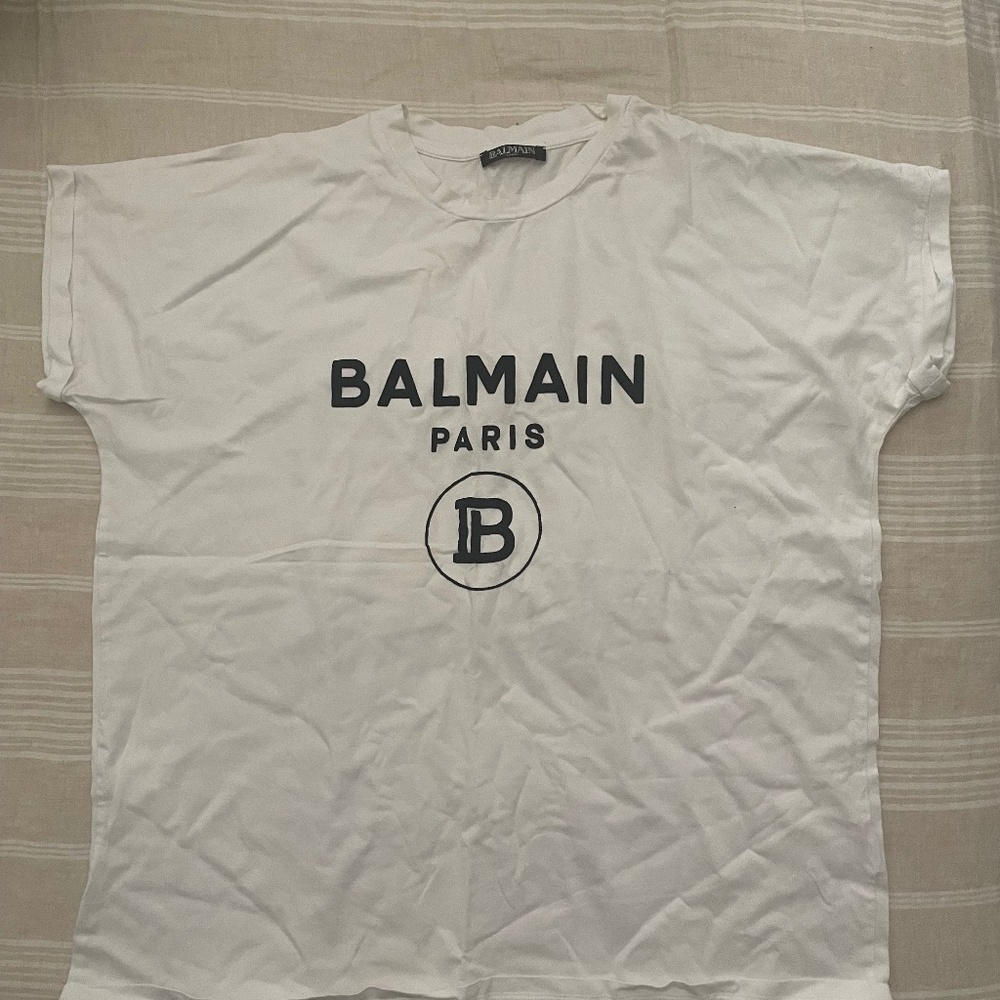 Balmainb T-shirt. Size S